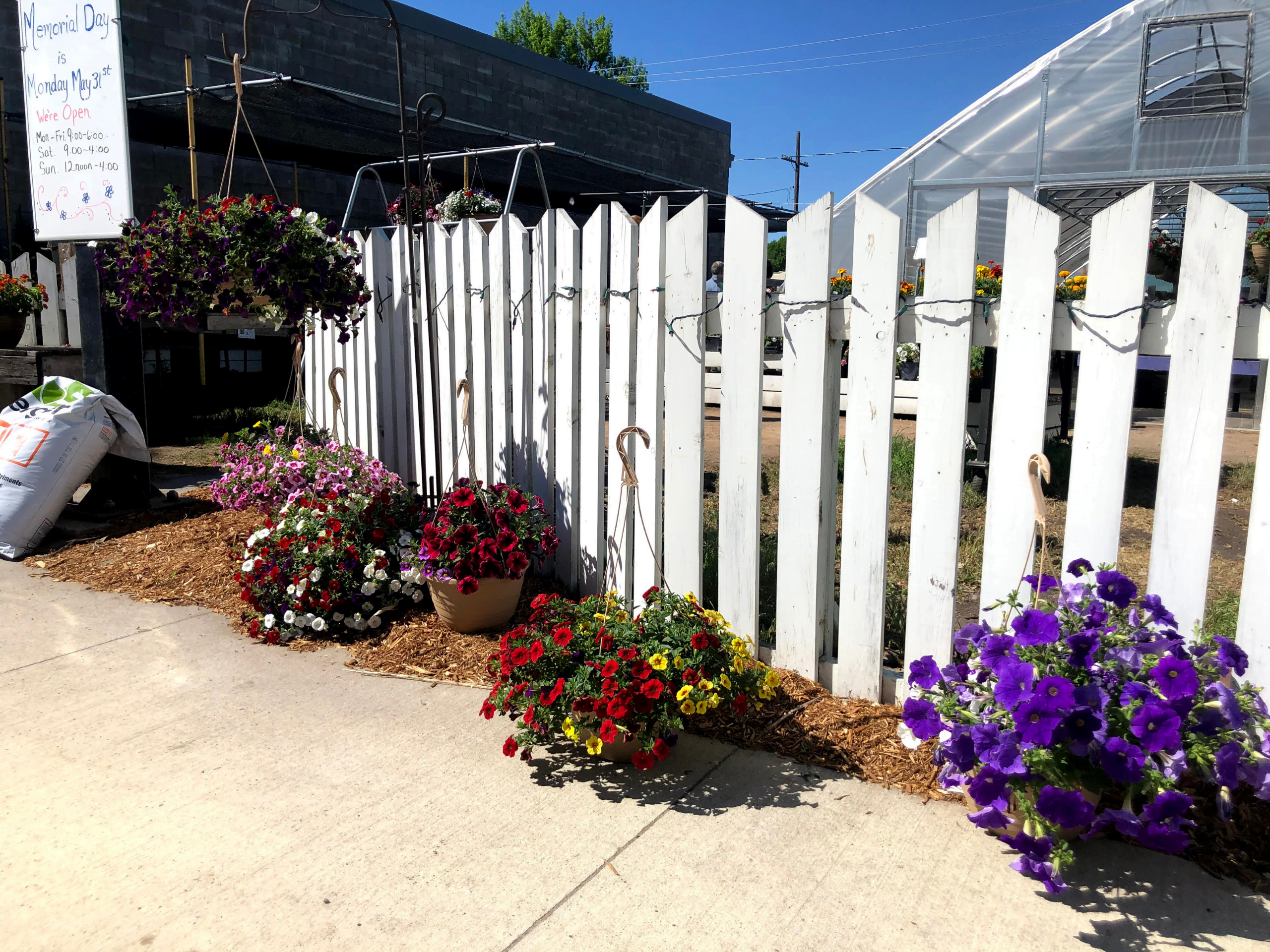 Morris-Flower Market